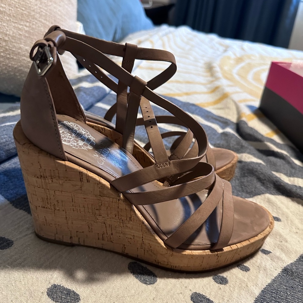 Vince Camuto Cordalla Wedges- nude Buck- gently used